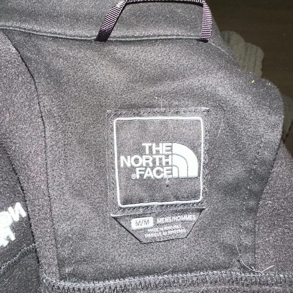 The north face men's light weight jacket size m